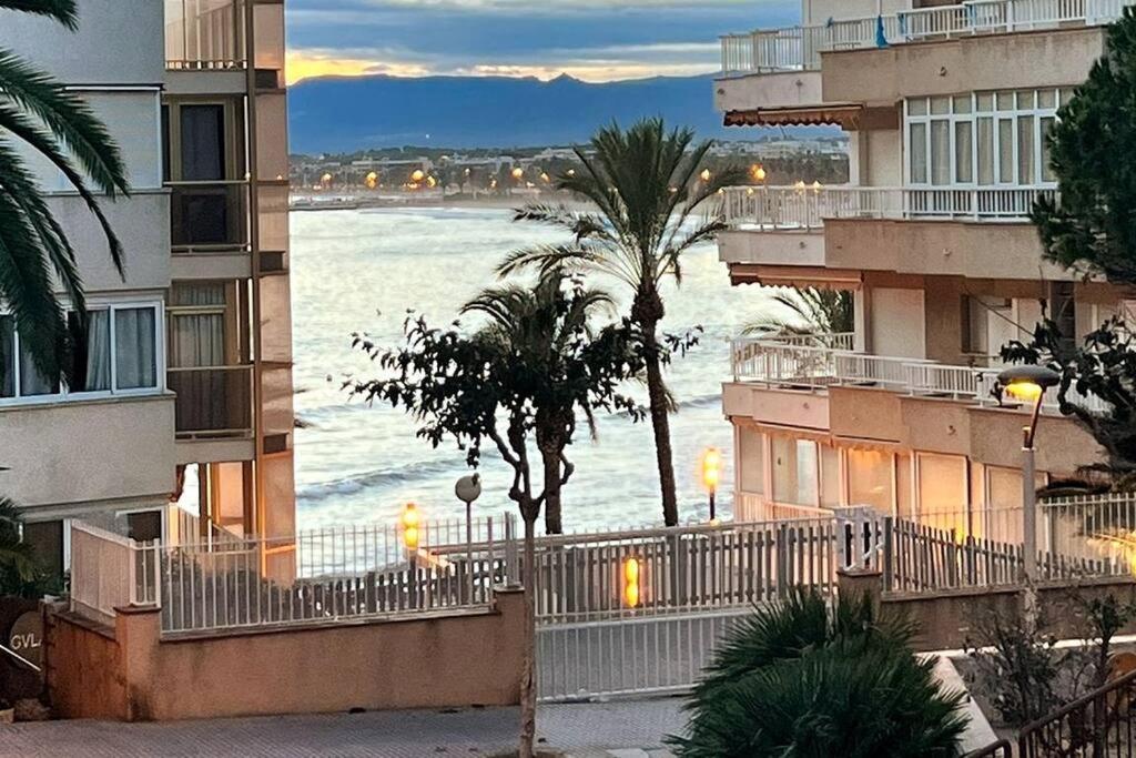 Azul 2 Bedroom Apartment In Salou Tarragona Esterno foto