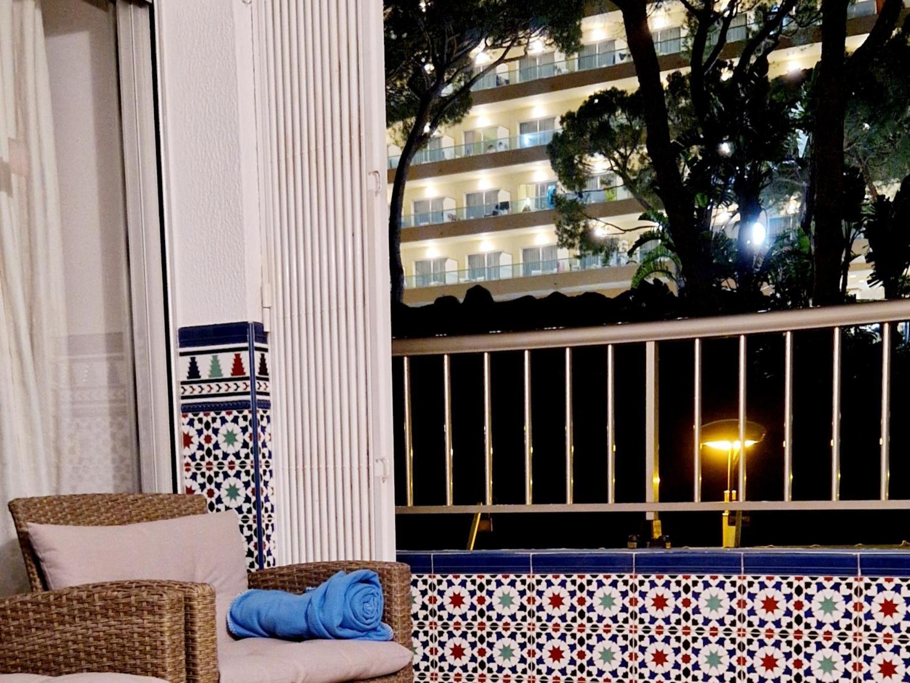 Azul 2 Bedroom Apartment In Salou Tarragona Esterno foto